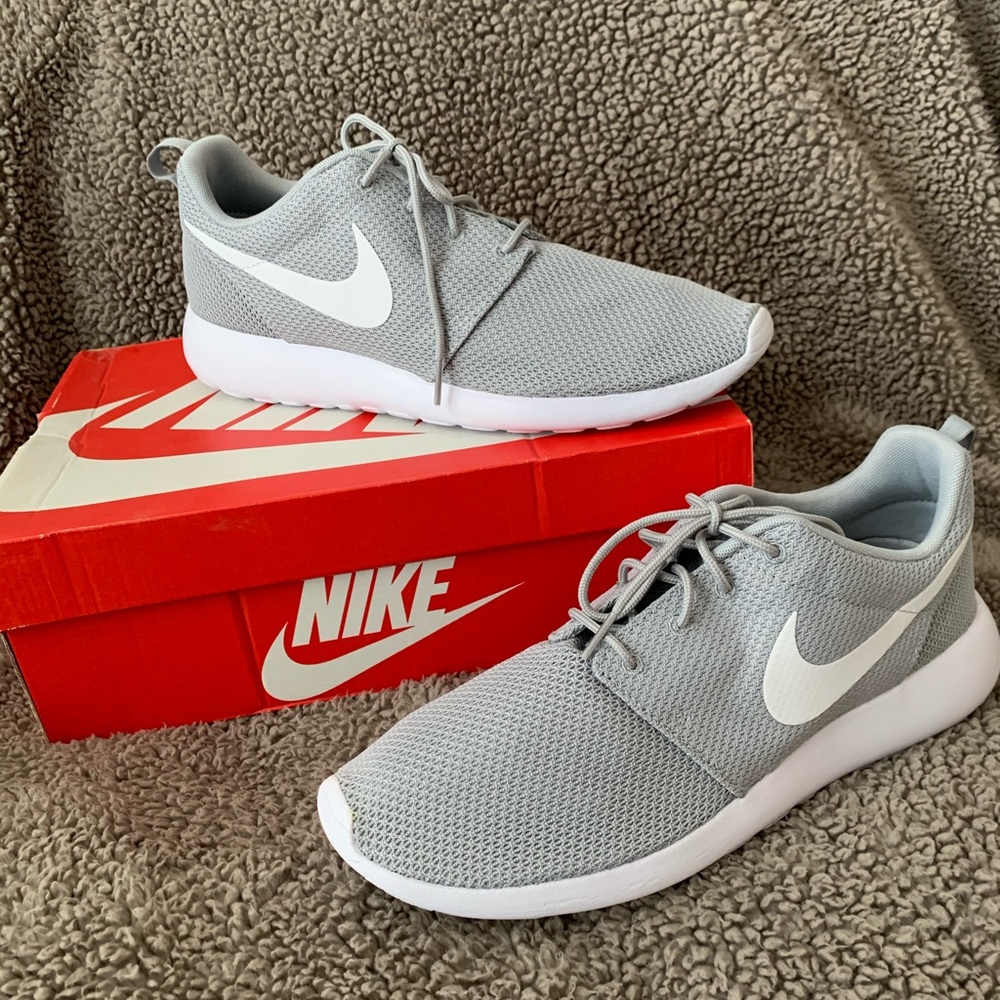 Brand new Nike Rose Runs